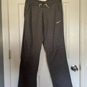Nike sweatpants with string tie
